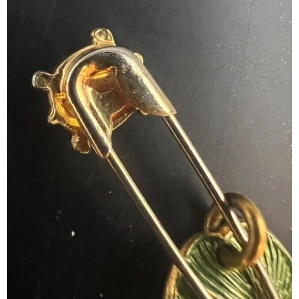 3 Leaf Clover & Turtle Brooch Pin Irish St Patrick Patty's Day Green & Gold Tone